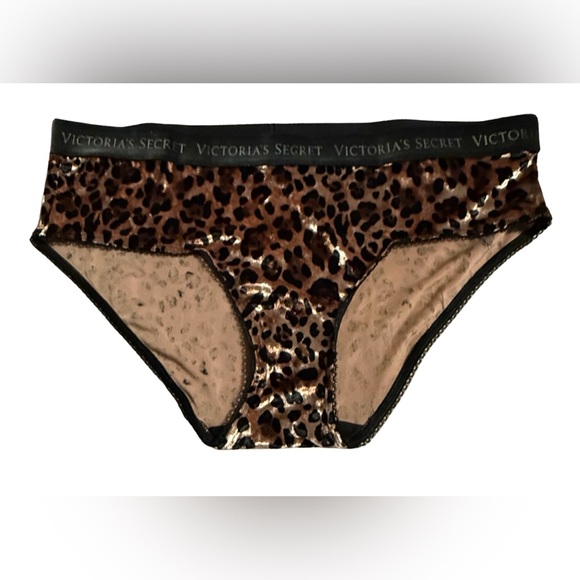 Victoria's Secret Hip-Hugger Soft Velour Leopard Print Panties New In Bag NWT - Picture 1 of 7